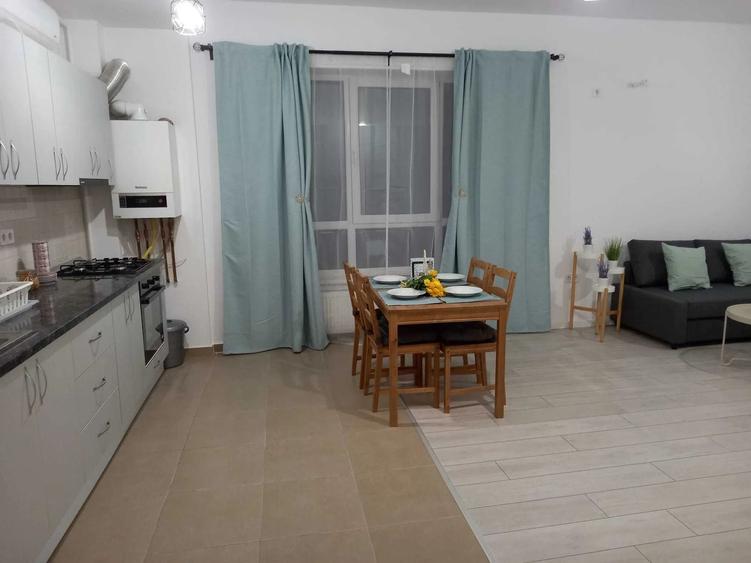 Apartament cu 2 camere semidecomandat, mobilat în Lujerului
