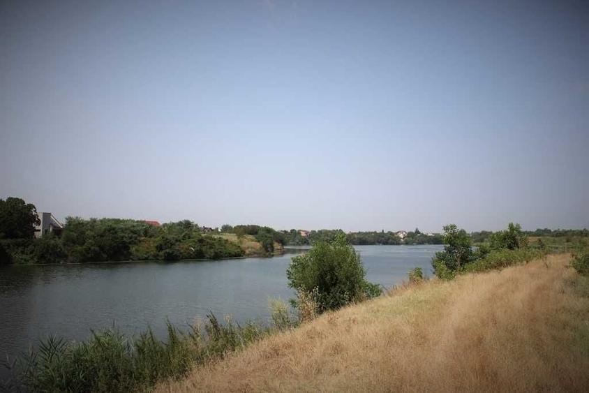 Teren de 2500 mp, în Buftea