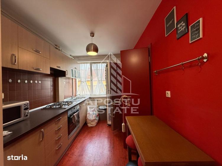 Apartament cu 2 camere semidecomandat, mobilat în Ultracentral