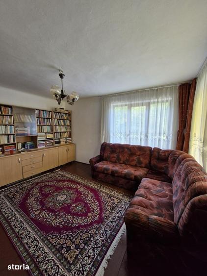 Casă cu 4 camere cu Teren 1280 Mp în Mănăstireni