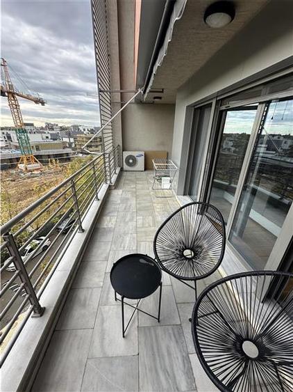Apartament cu 2 camere semidecomandat în Băneasa