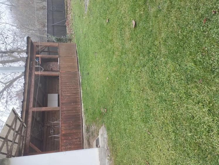 Casă cu 4 camere în Aluniș