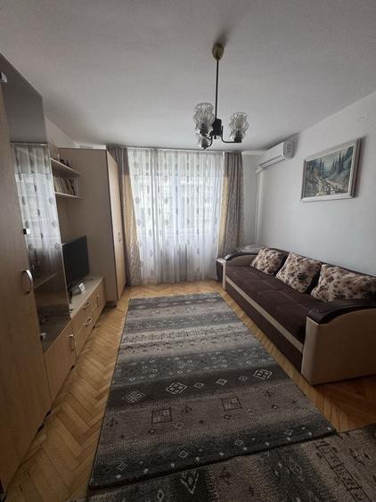 Apartament cu 2 camere nedecomandat în Central