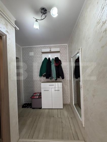 Apartament cu 2 camere semidecomandat, mobilat în Florești