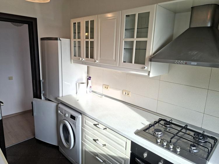 Apartament decomandat în Sud