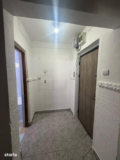 Balada-Apartament cu 2 camere ,nemobilat, de inchiriat , etaj 2 - 3