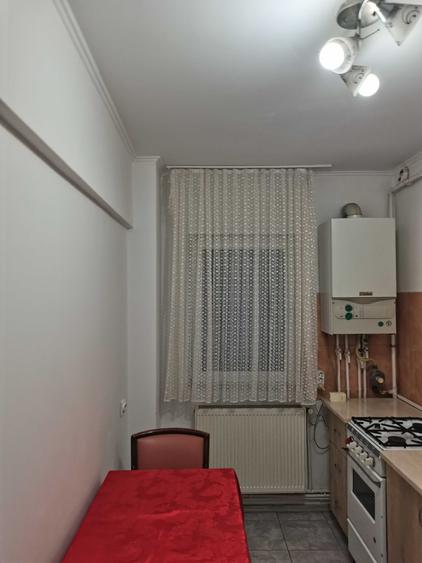 Apartament cu 2 camere decomandat în Mioveni