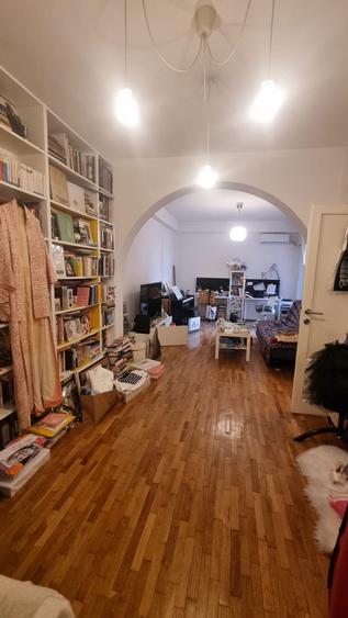 Apartament cu 2 camere semidecomandat în Unirii