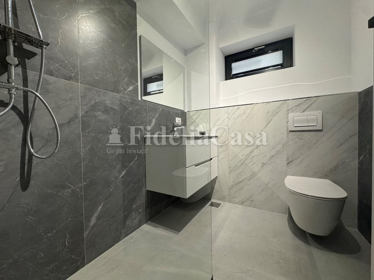 Garsonieră decomandată în Valea Adâncă
