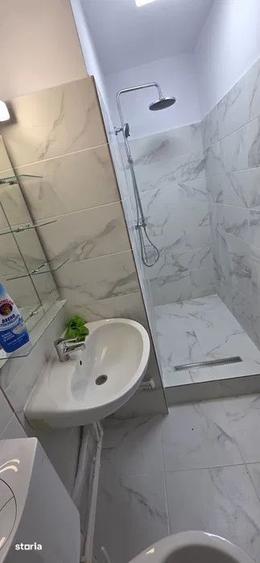 Apartament cu 3 camere decomandat, mobilat în Crângași