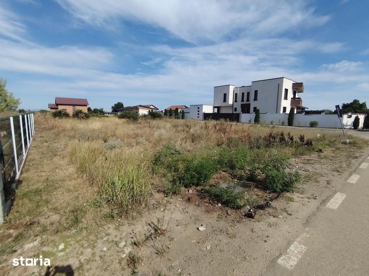 Teren de 500 mp, în Bodrogu Nou