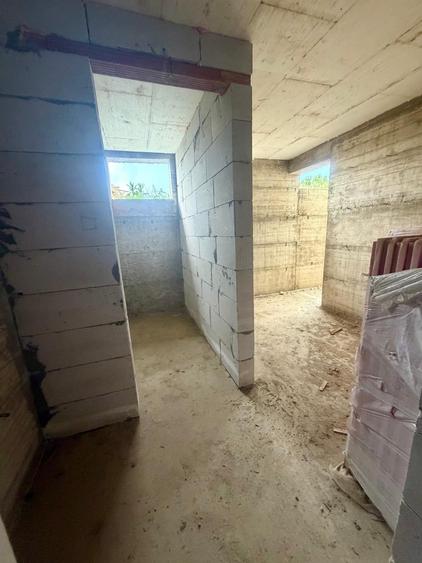 Casă individuală cu 5 camere cu Teren 547 Mp în Cetate