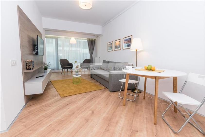 Apartament cu 2 camere semidecomandat, mobilat în Pipera