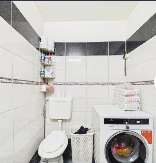 Apartament cu 4 camere decomandat în Cotroceni