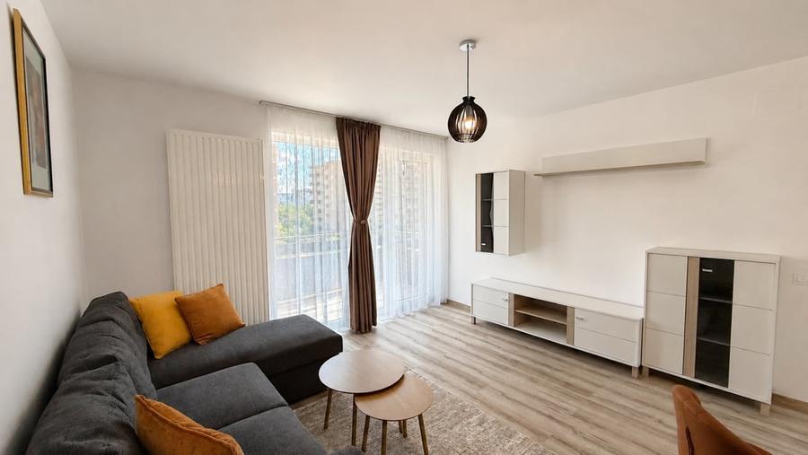 Apartament cu 2 camere decomandat, mobilat în Tractorul
