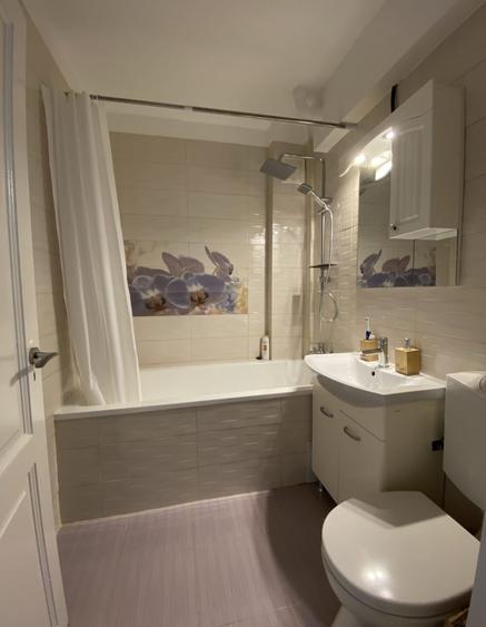Apartament cu 2 camere semidecomandat în Horea