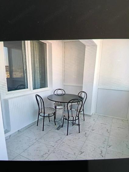 Apartament cu 3 camere decomandat în Pantelimon