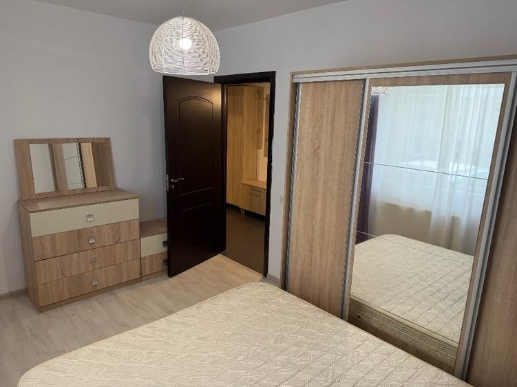 Apartament cu 2 camere decomandat, mobilat în Berceni
