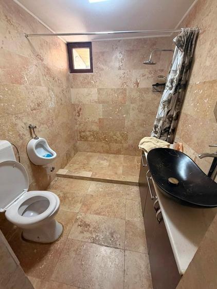 Casă cu Teren 300 Mp în Rontău