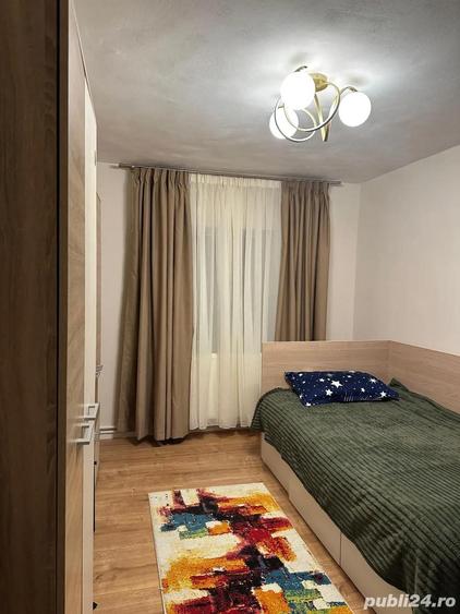 Apartament cu 4 camere decomandat în Central