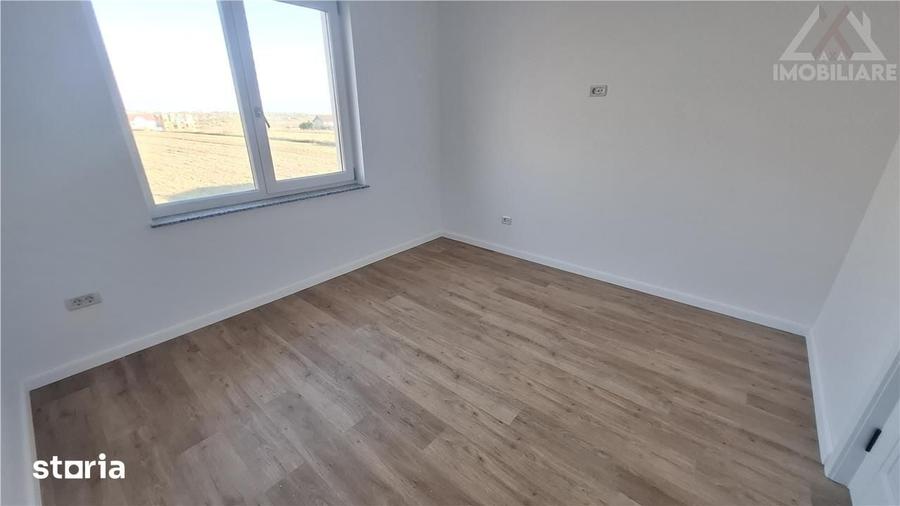 Casă cu 4 camere cu Teren 400 Mp în Rediu