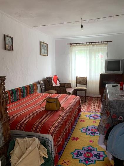 Casă cu 4 camere în Luica