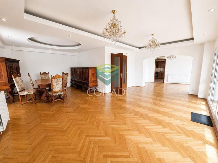 Apartament cu 4 camere semidecomandat, mobilat în Televiziune