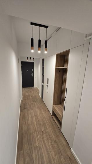 Apartament cu 3 camere decomandat în Runcu