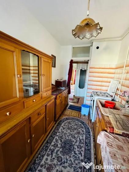 Apartament cu 3 camere decomandat în Unirii