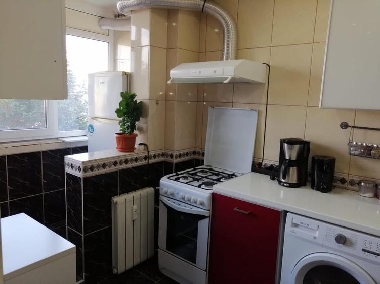 Apartament semidecomandat în 1 Mai