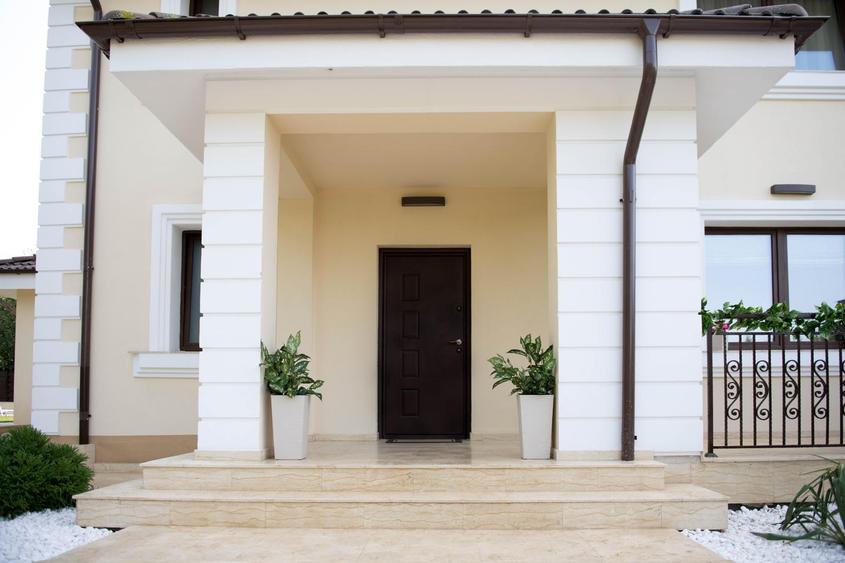 Casă cu 5 camere cu Piscina în Borhanci