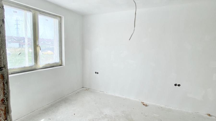 Duplex cu 3 camere cu Canalizare în Sud-Vest
