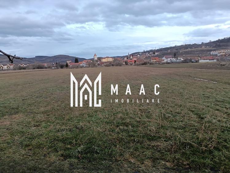 Teren Construcții intravilan de 1800 mp, în Periferie