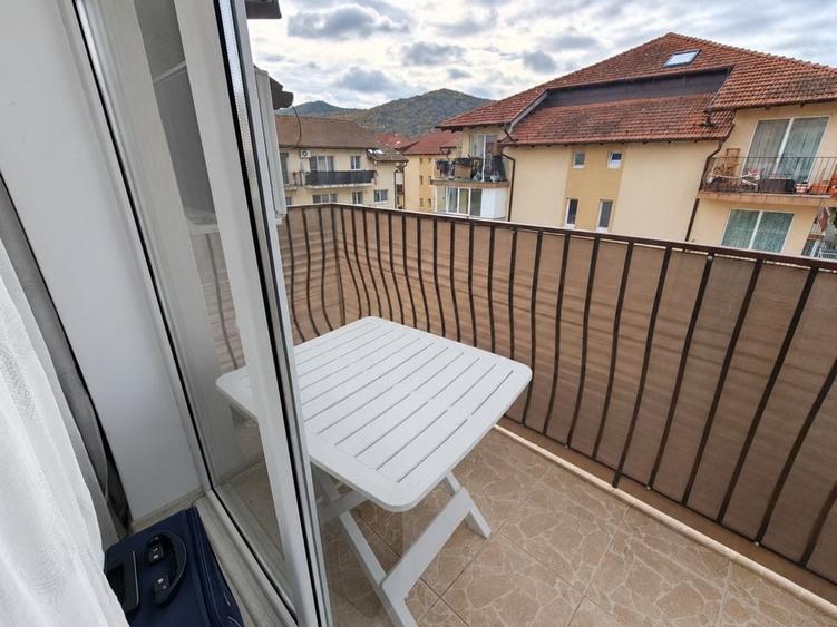 Apartament cu 2 camere decomandat în Florești