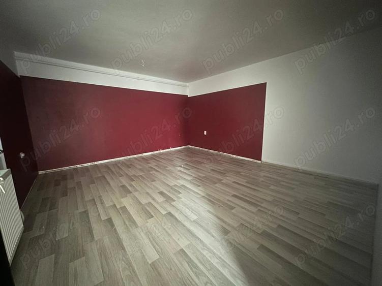 Spațiu comercial, de 56 mp, în Mehala