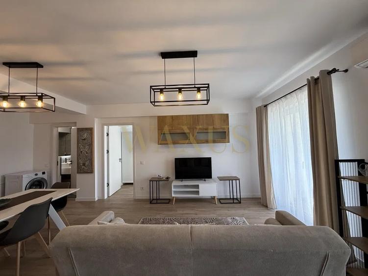 Apartament cu 2 camere semidecomandat, mobilat în Florești