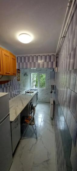 Garsonieră decomandată în Gorjului