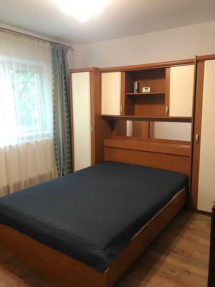 Apartament cu 2 camere decomandat în Nicolina