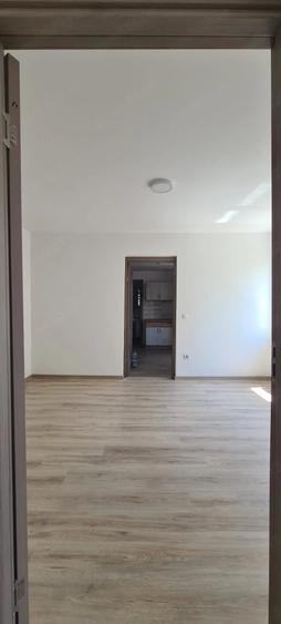 Casă cu Teren 200 Mp în Central