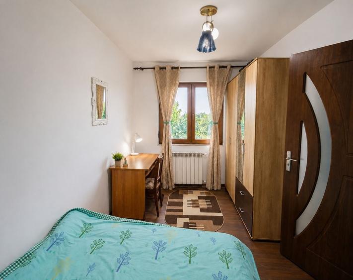 Apartament cu 3 camere semidecomandat în Big