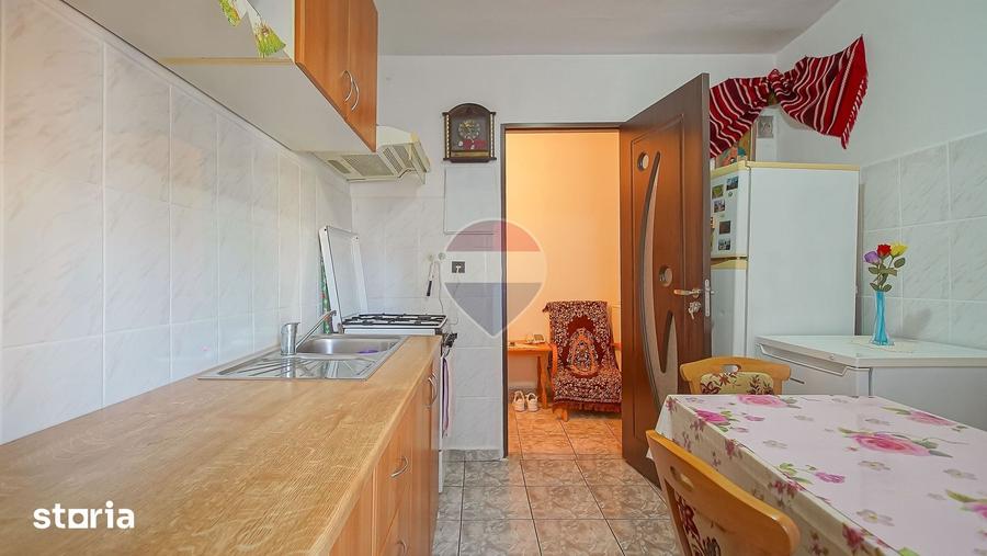 Apartament cu 2 camere decomandat în Valea Cetății