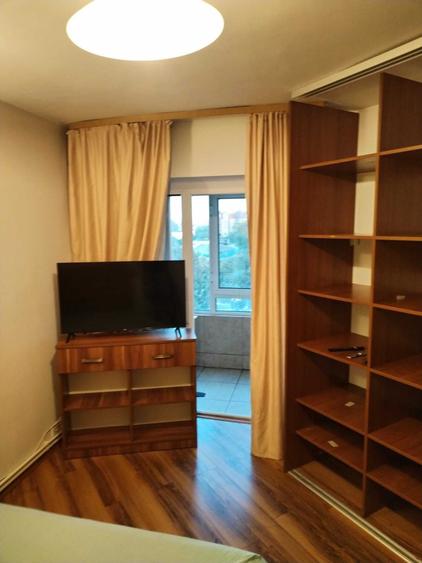 Apartament cu 2 camere decomandat în Exterior Vest