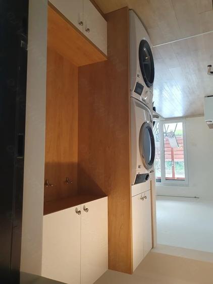 Apartament cu 3 camere decomandat în Dumbrăvița