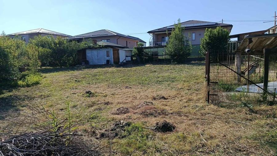 Teren agricol intravilan de 1000 mp, în Central