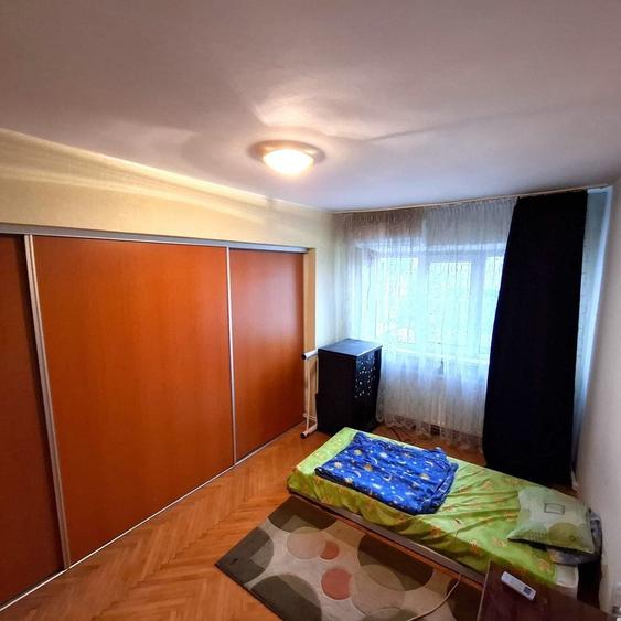 Apartament cu 4 camere decomandat în Ultracentral