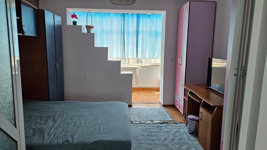 Apartament cu 2 camere semidecomandat în Centrul Vechi