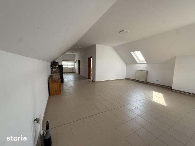 Casă cu 3 camere cu Teren 650 Mp în Central