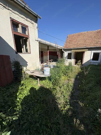 Casă cu 2 camere cu Teren 348 Mp în Sud