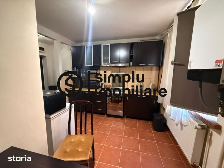 Apartament cu 3 camere decomandat în Rovine