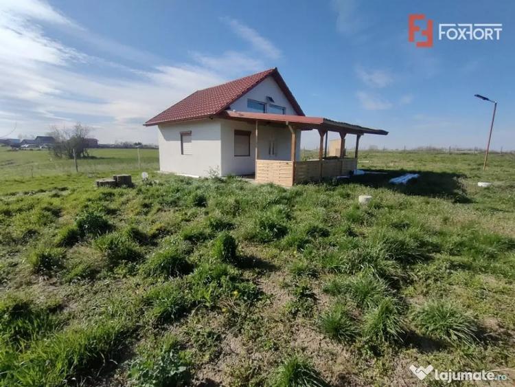 Teren de 2600 mp, în Sânmihaiu Român